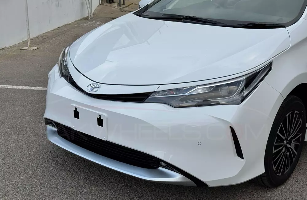 Toyota Corolla Altis thế hệ cũ chưa nghỉ hưu mà được bổ sung phiên bản nâng cấp - Ảnh 2.