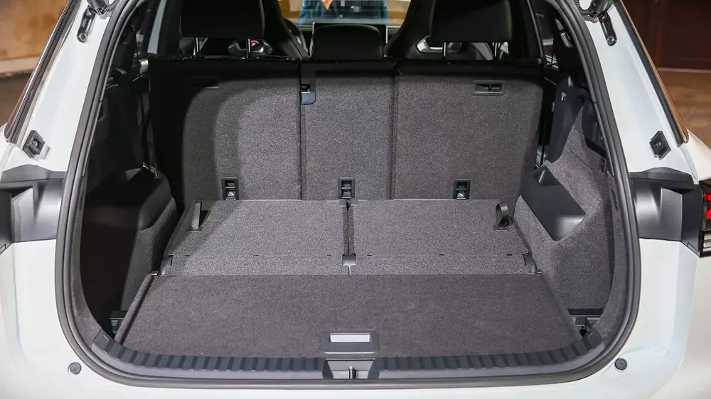 volkswagen-tayron-13-6f72 Đại lý Việt mở cọc cho Volkswagen Tayron, giá dự kiến từ 1,6 tỷ đồng - Ảnh 9.